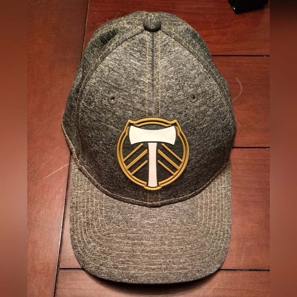 Portland Timbers New Era Essential 39Thirty Flex Fit Hat Sz L Color Gray Heather